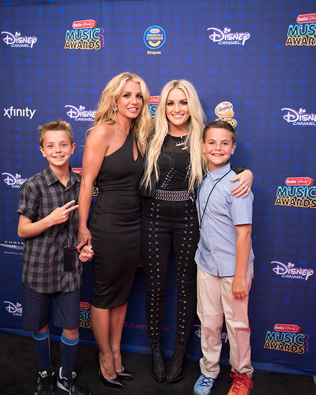 Chaotic To Calm Inside Britney Spears Turbulent Romantic History E Online Uk